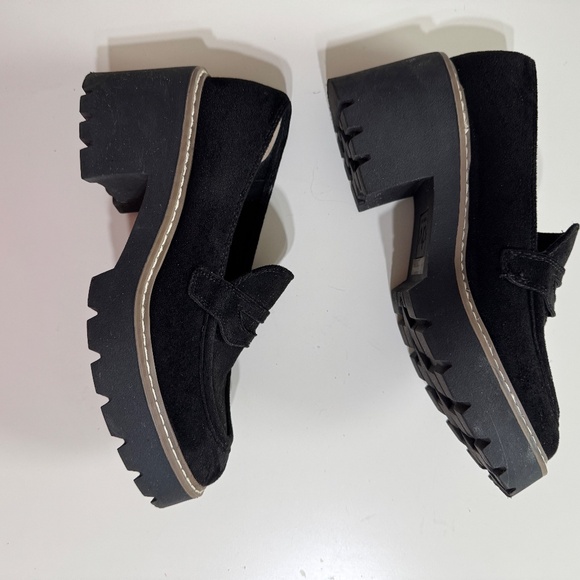 Dolce Vita Black Suede Loafers - Picture 14 of 14